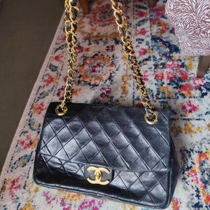 Vintage Medium Chanel Single Flap